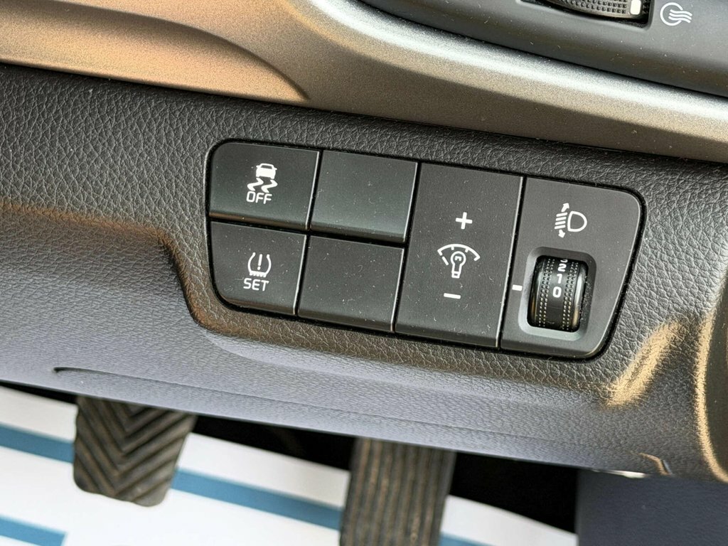 Kia Stonic Grey #43