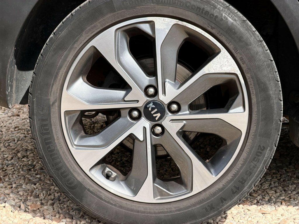 Kia Stonic Grey #28