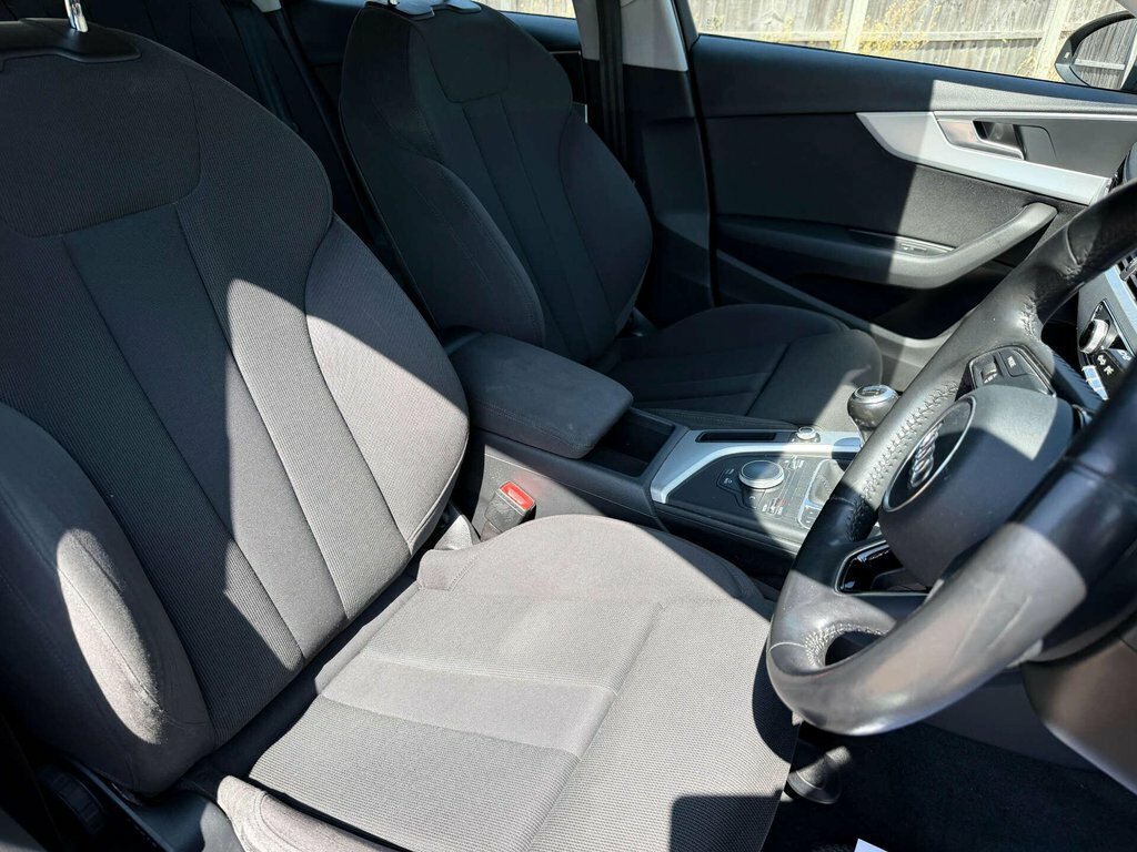 Audi A4 1.4L Sport Black #5