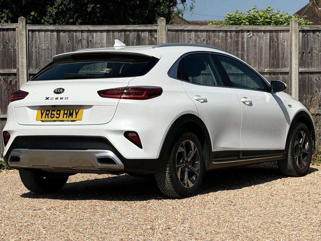 Kia Xceed 1L 2 White #3