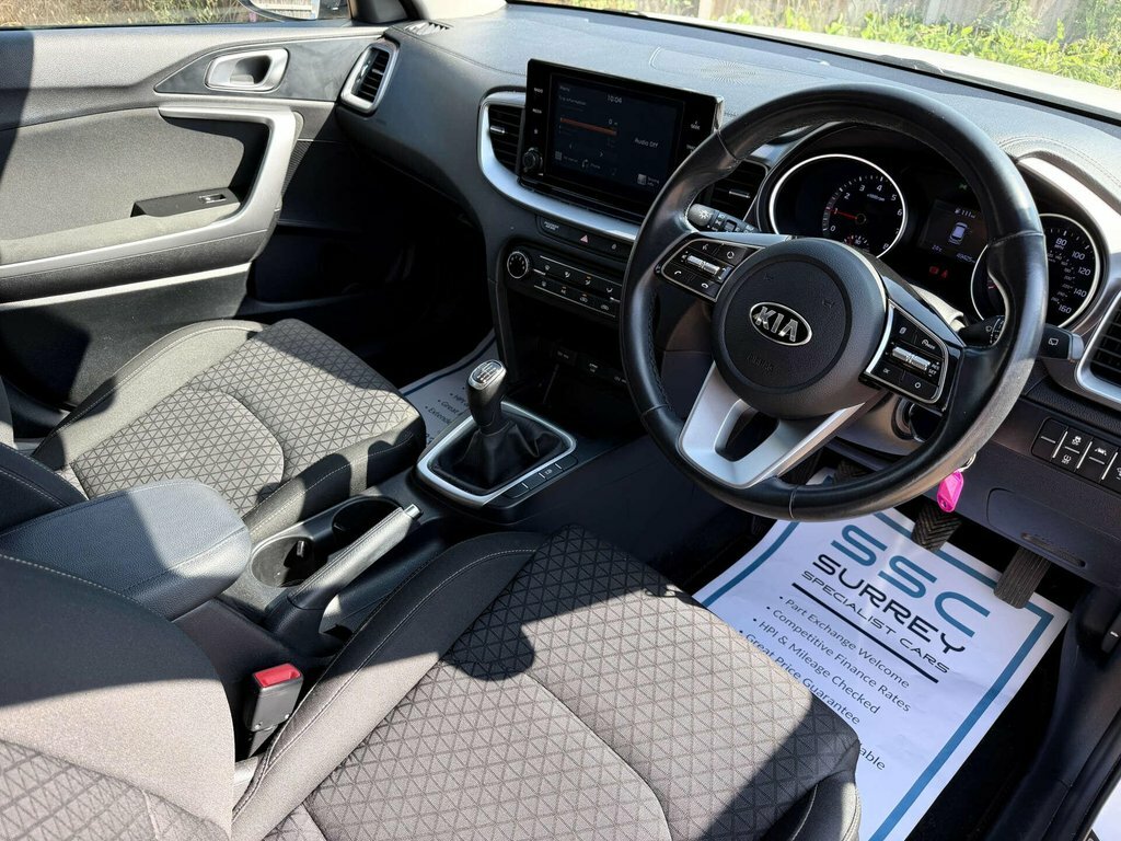 Kia Xceed 1L 2 White #5