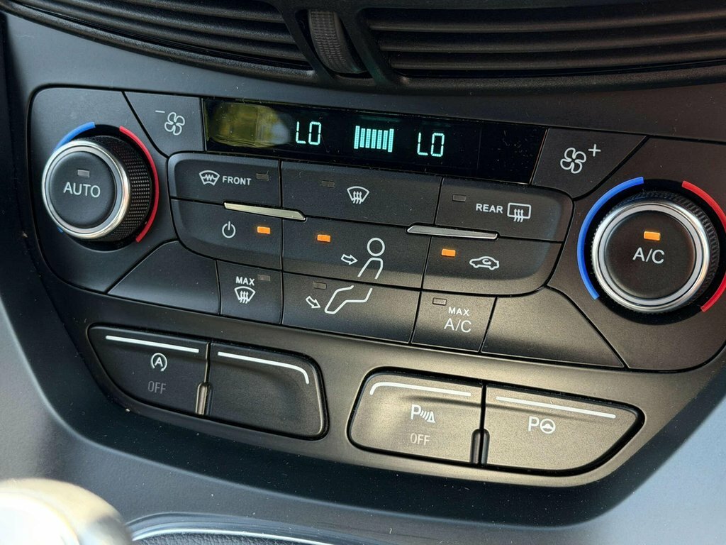 Ford Kuga 2.0 Tdci Ecoblue Vignale Suv Powershift White #51