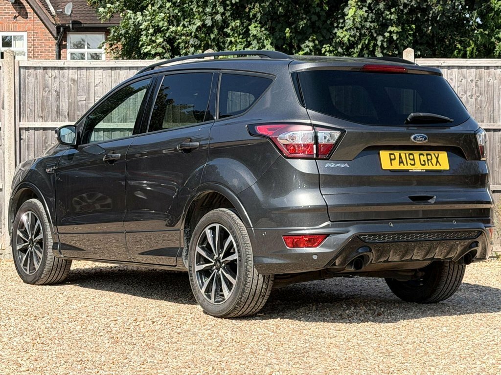 Ford Kuga 2.0 Tdci Ecoblue Vignale Suv Powershift White #4