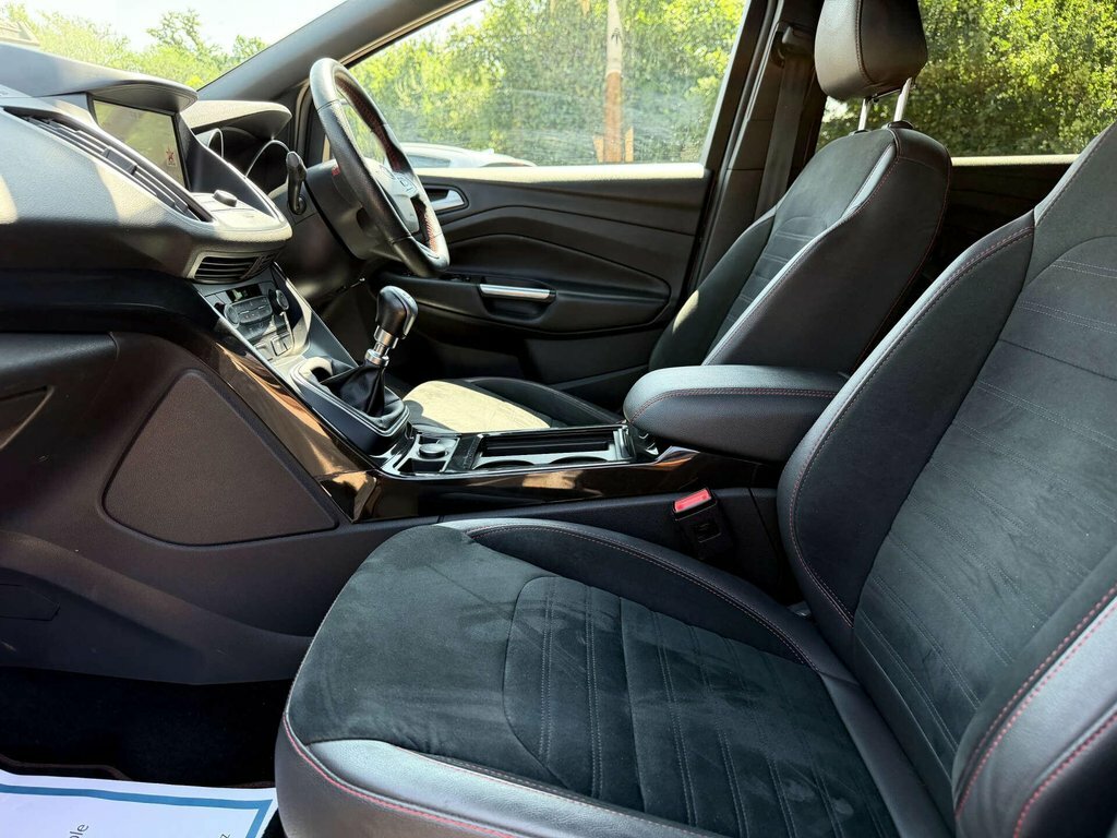 Ford Kuga 1.5L St-line VN19TZE Black #6