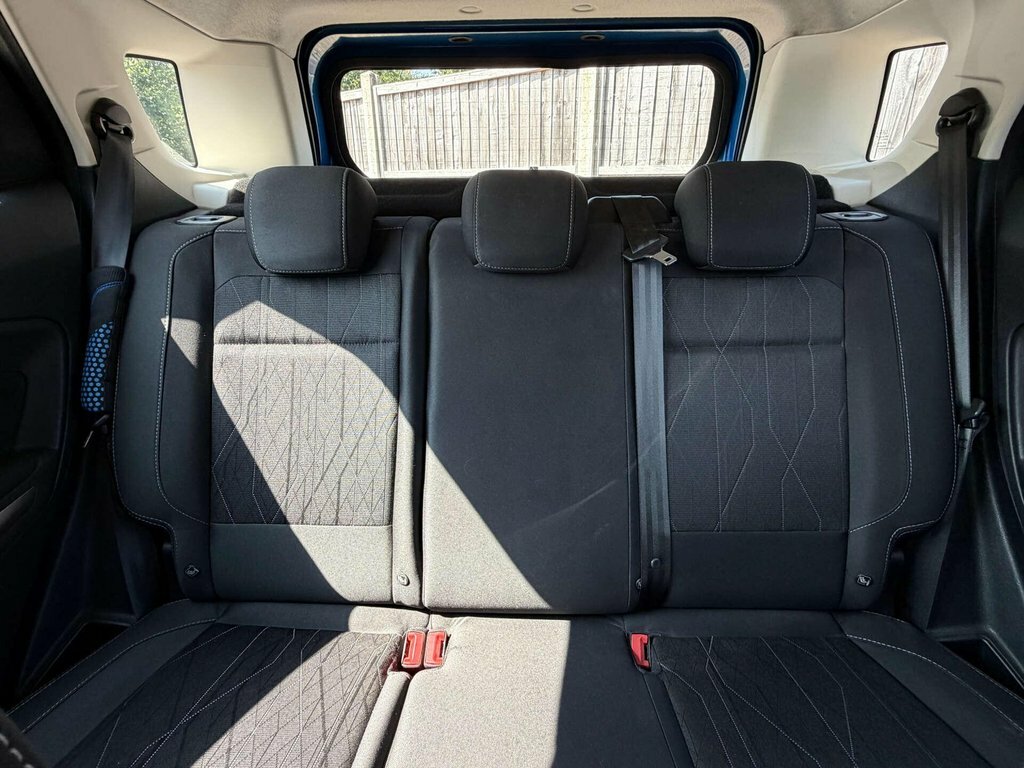 Ford Ecosport Black #37