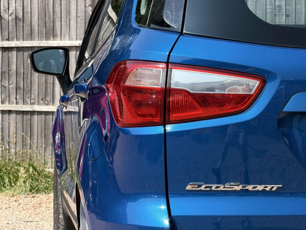 Ford Ecosport Black #24