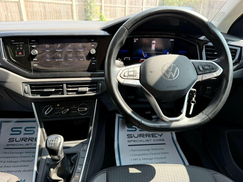 Volkswagen Taigo Hatchback Grey #40