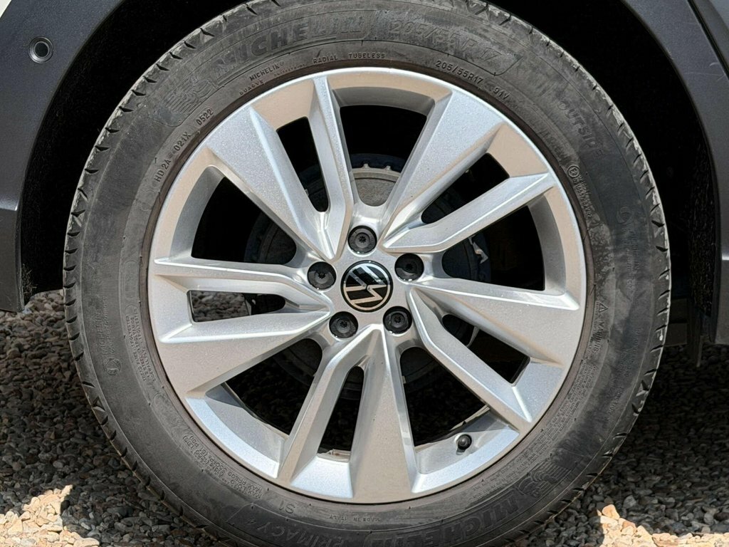 Volkswagen Taigo Hatchback Grey #26
