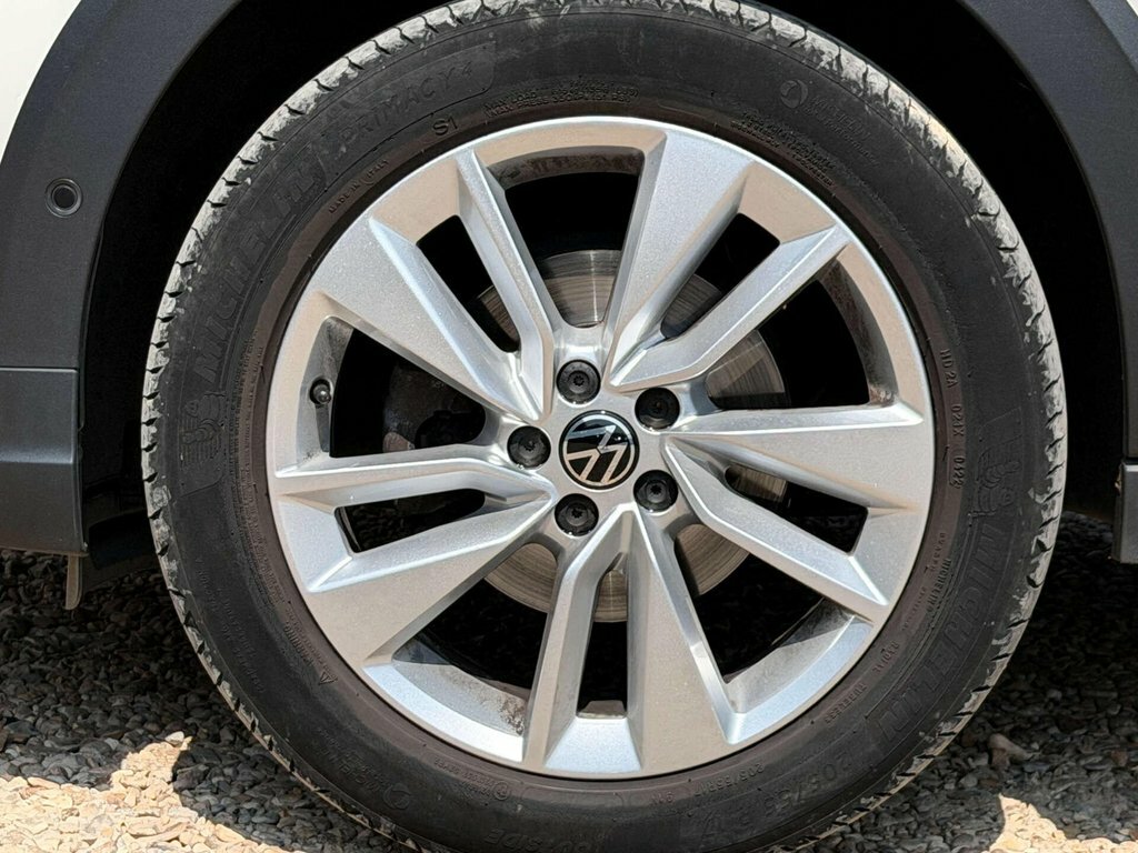 Volkswagen Taigo Hatchback Grey #28