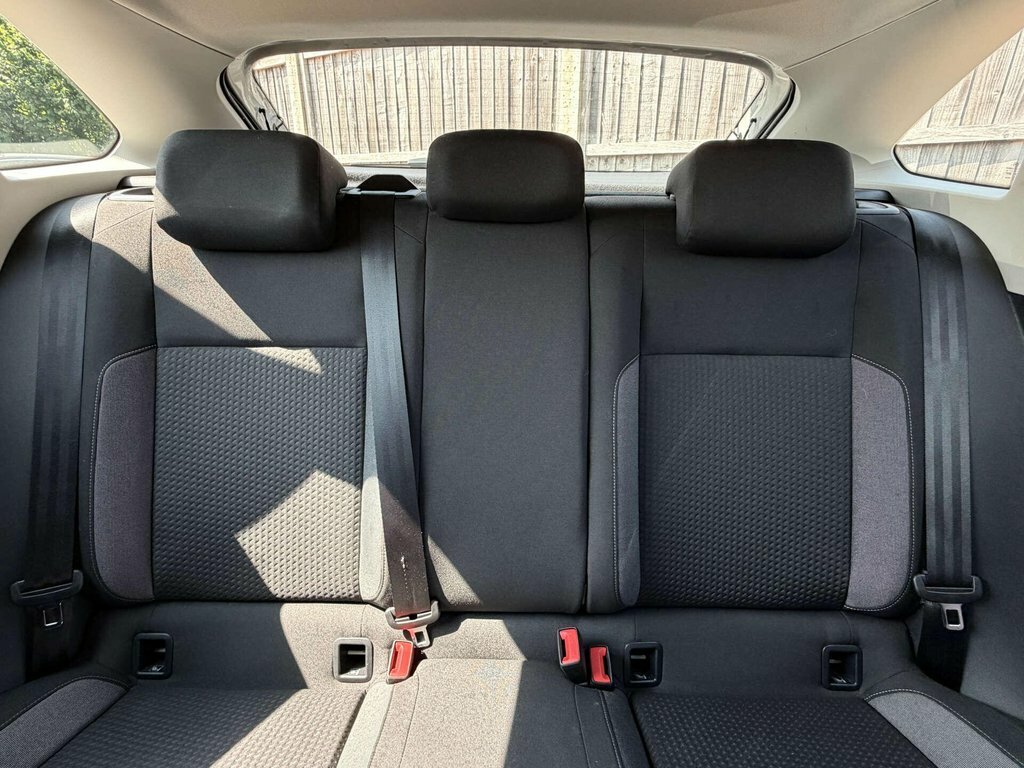 Volkswagen Taigo Hatchback Grey #38