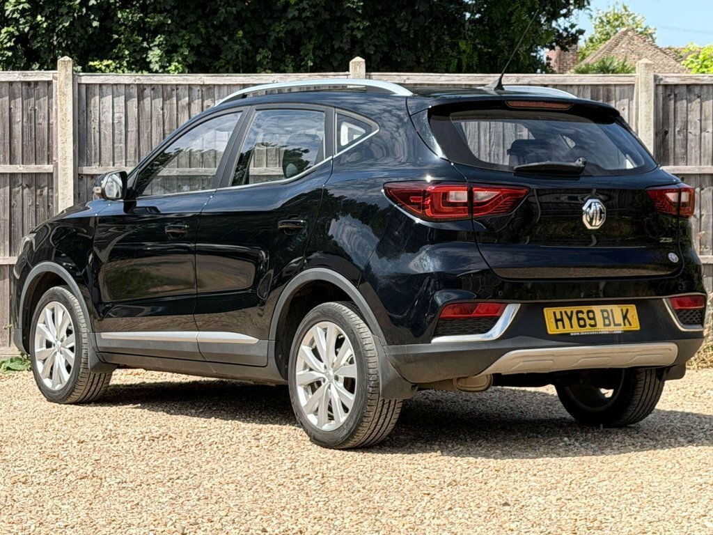 MG ZS 1.5L Excite Black #4