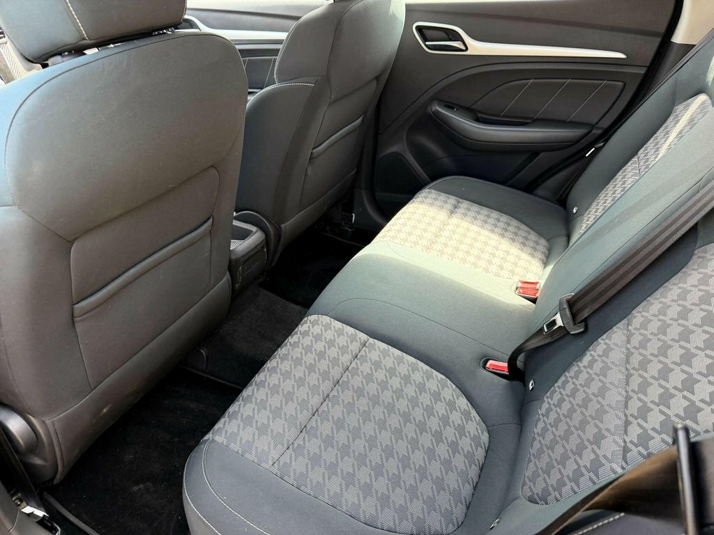 MG ZS Zs Exclusive T White #34