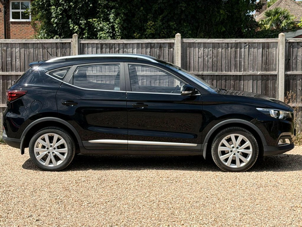 MG ZS Zs Exclusive T White #14