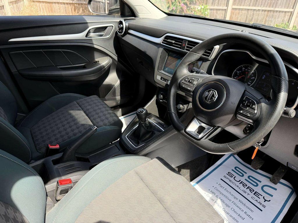 MG ZS 1.5L Excite Black #5