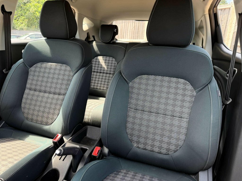 MG ZS Zs Exclusive T White #32