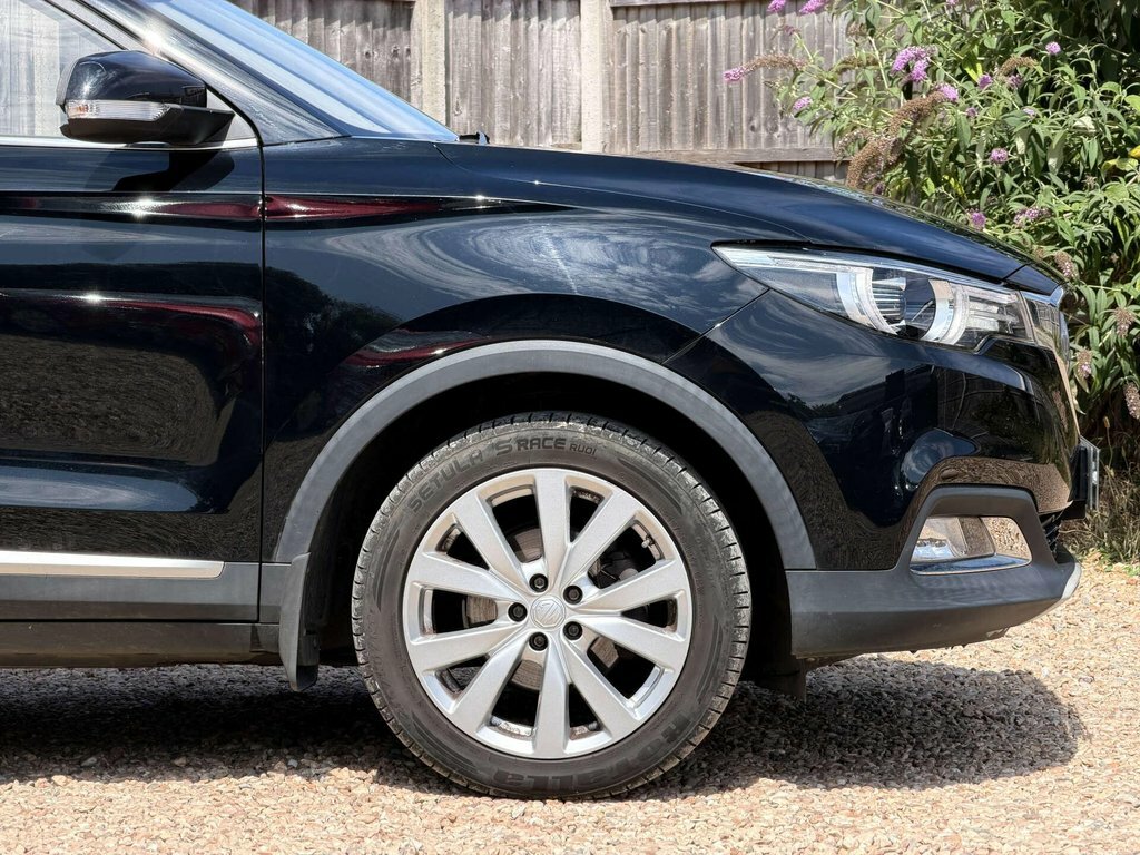 MG ZS Zs Exclusive T White #20