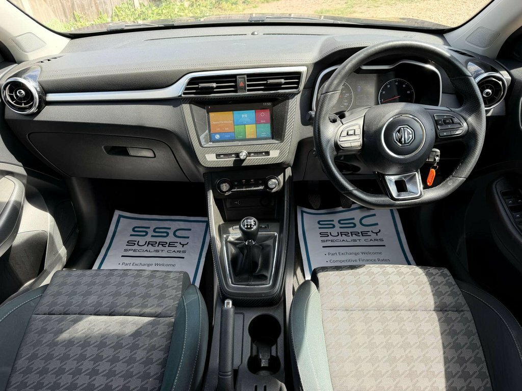 MG ZS Zs Exclusive T White #37