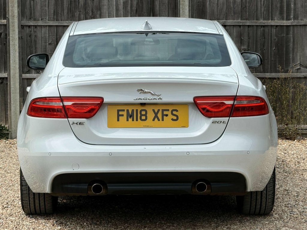 Jaguar XE R-sport Grey #12