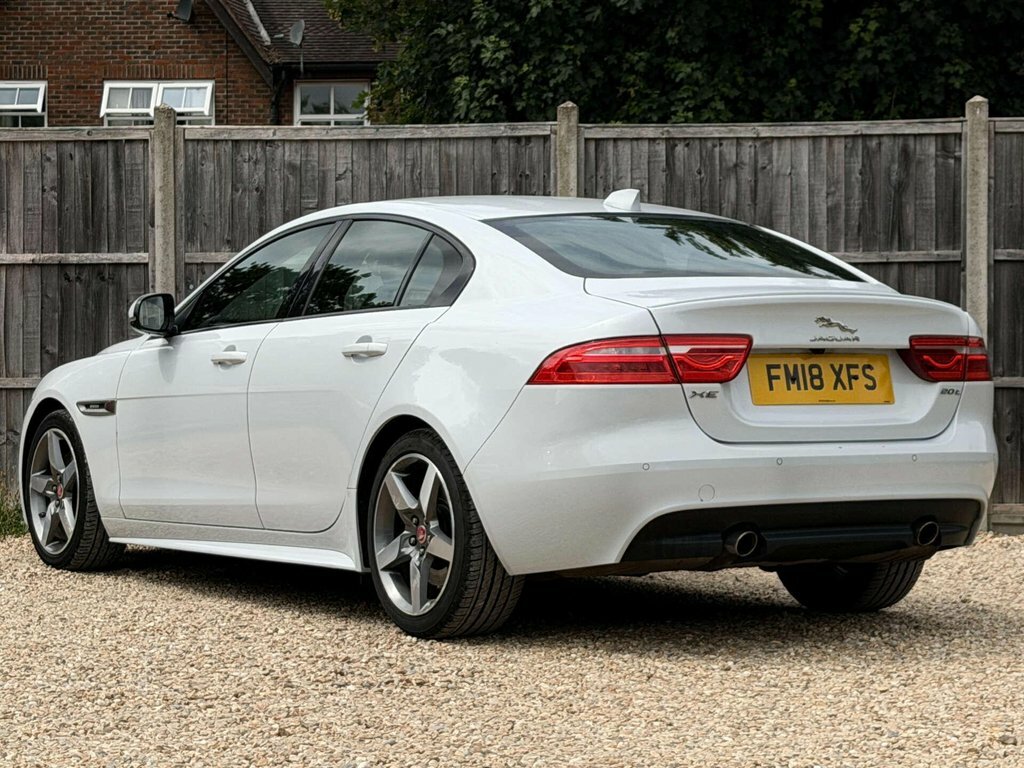 Jaguar XE 2L R-sport White #3
