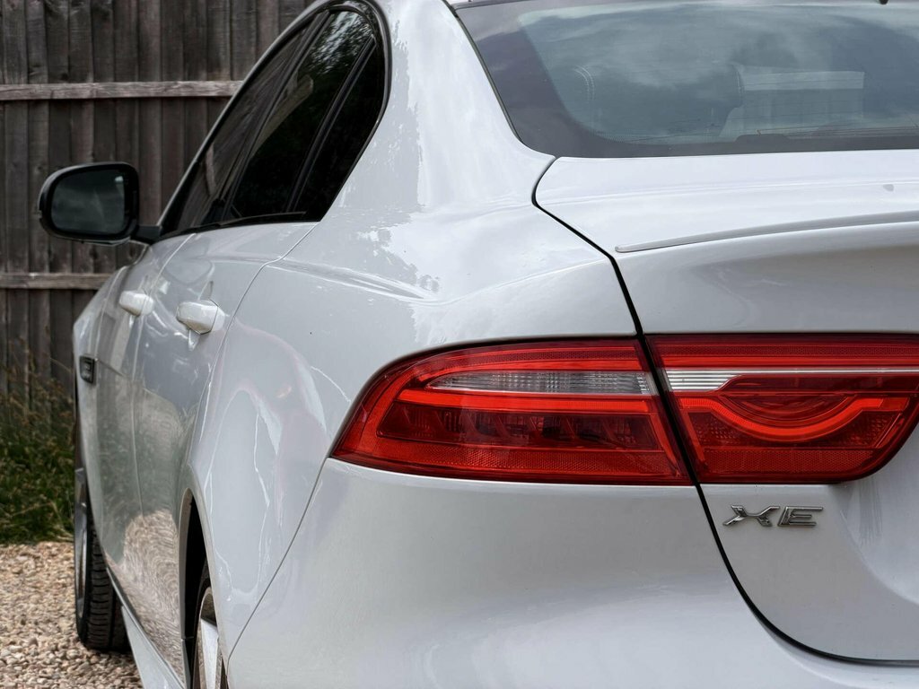 Jaguar XE R-sport Grey #24