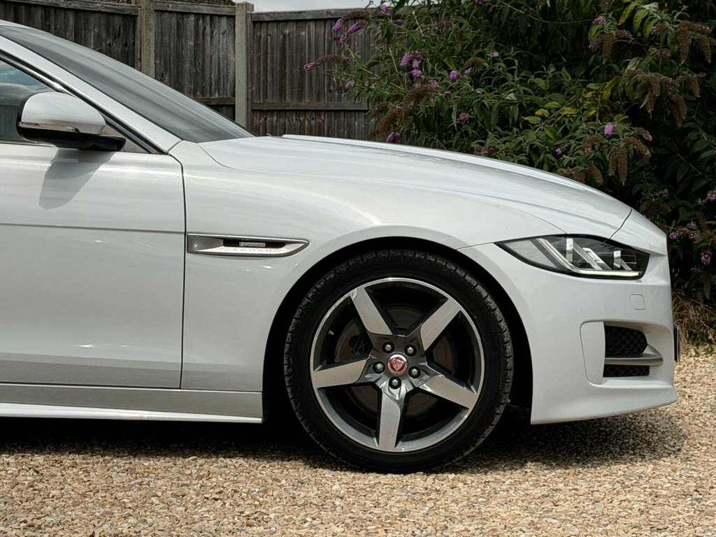 Jaguar XE R-sport Grey #20