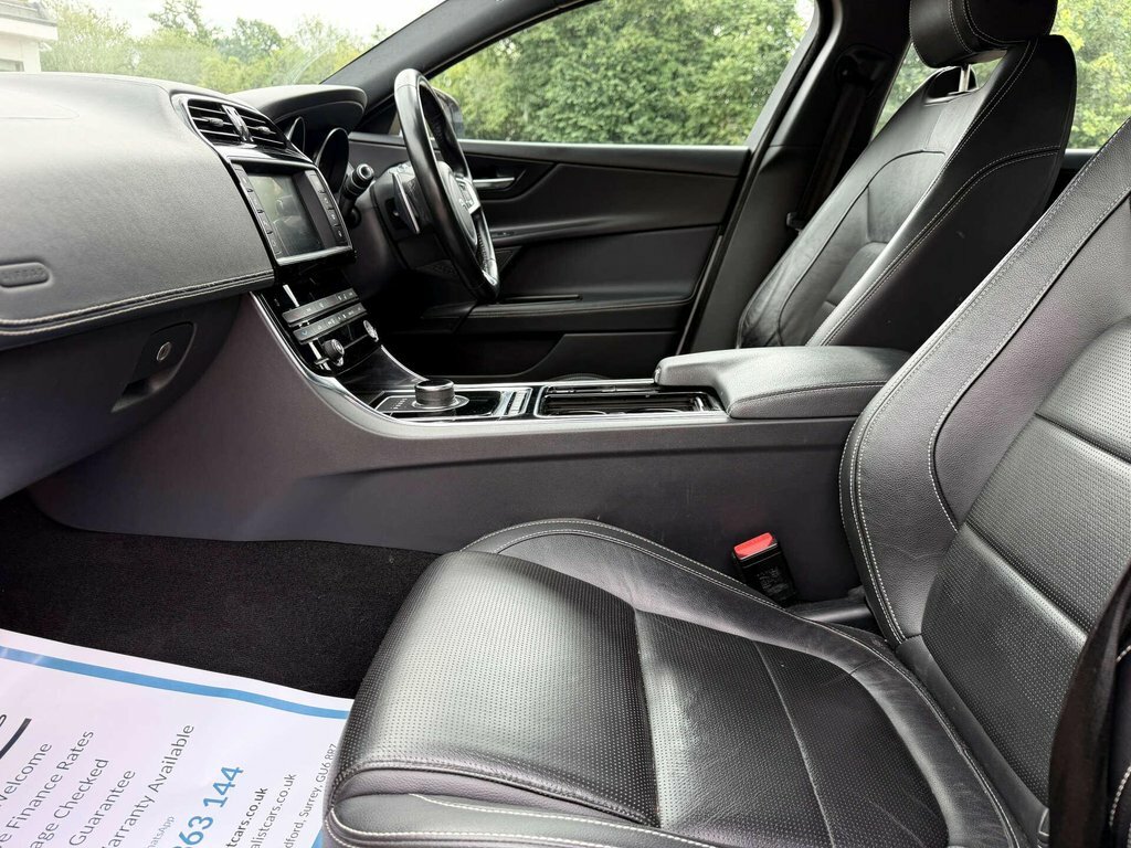 Jaguar XE R-sport Grey #31