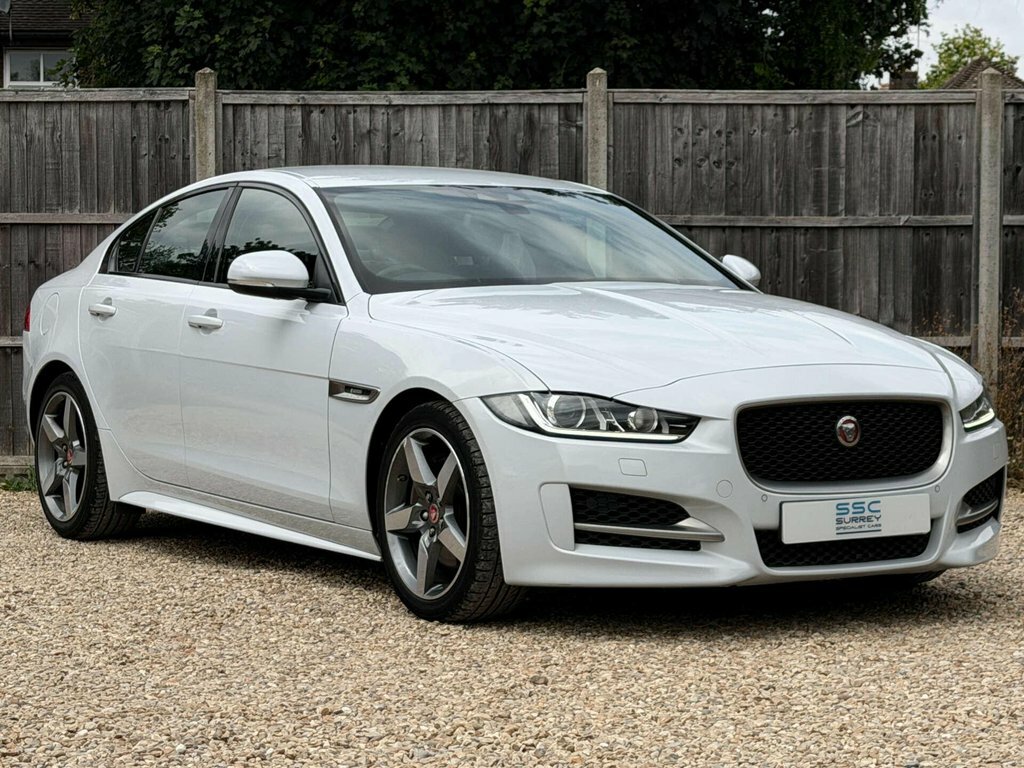 Jaguar XE 2L R-sport White