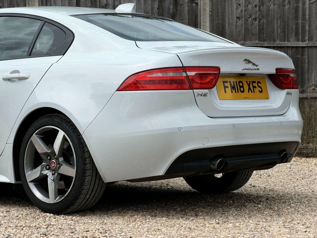 Jaguar XE R-sport Grey #22