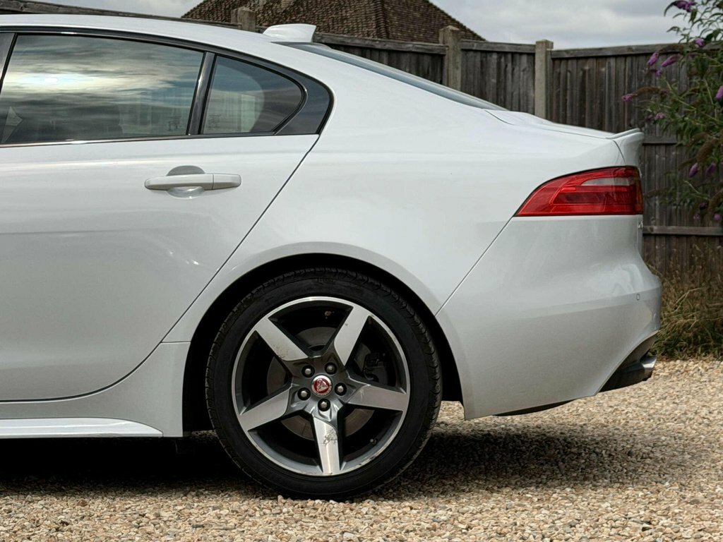 Jaguar XE R-sport Grey #21