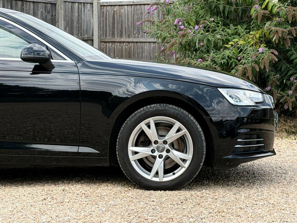Audi A4 Avant Tdi Ultra Sport Black #20