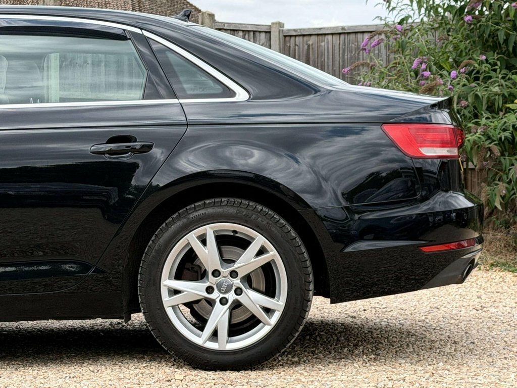 Audi A4 Avant Tdi Ultra Sport Black #21