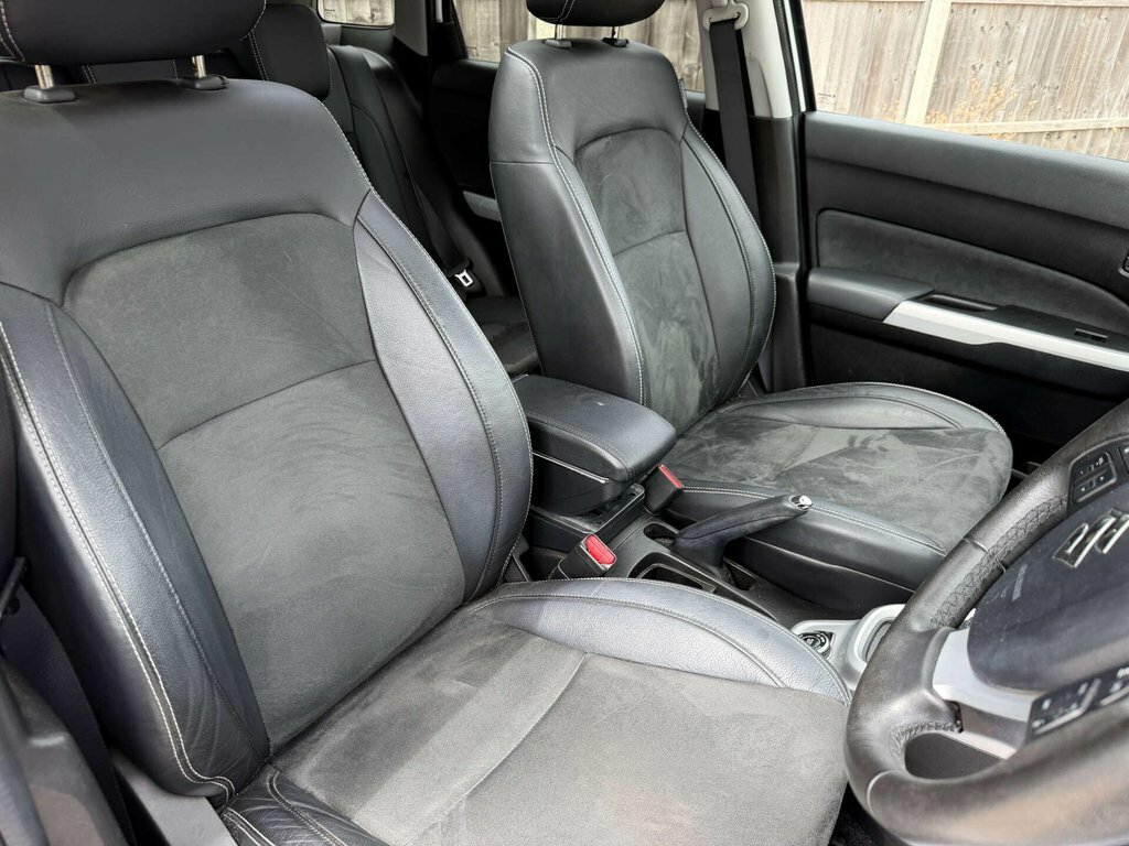 Suzuki Vitara 1.6L Sz5 YE17VYD White #5