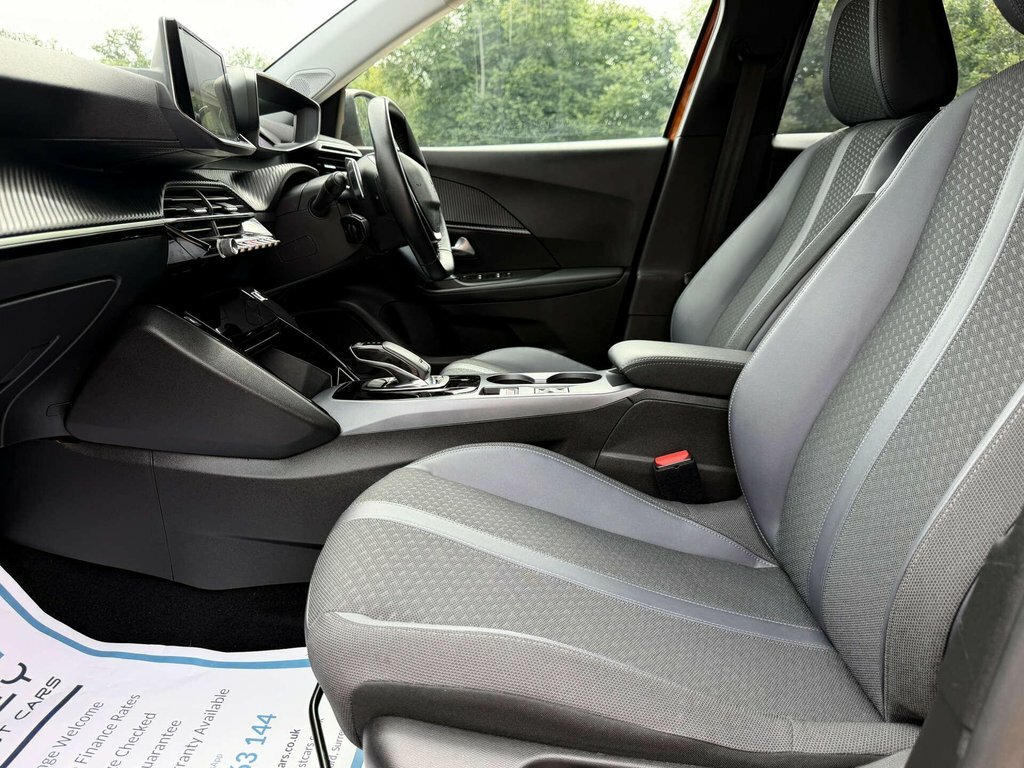 Peugeot 2008 1.2L Allure KV20JUH Orange #6
