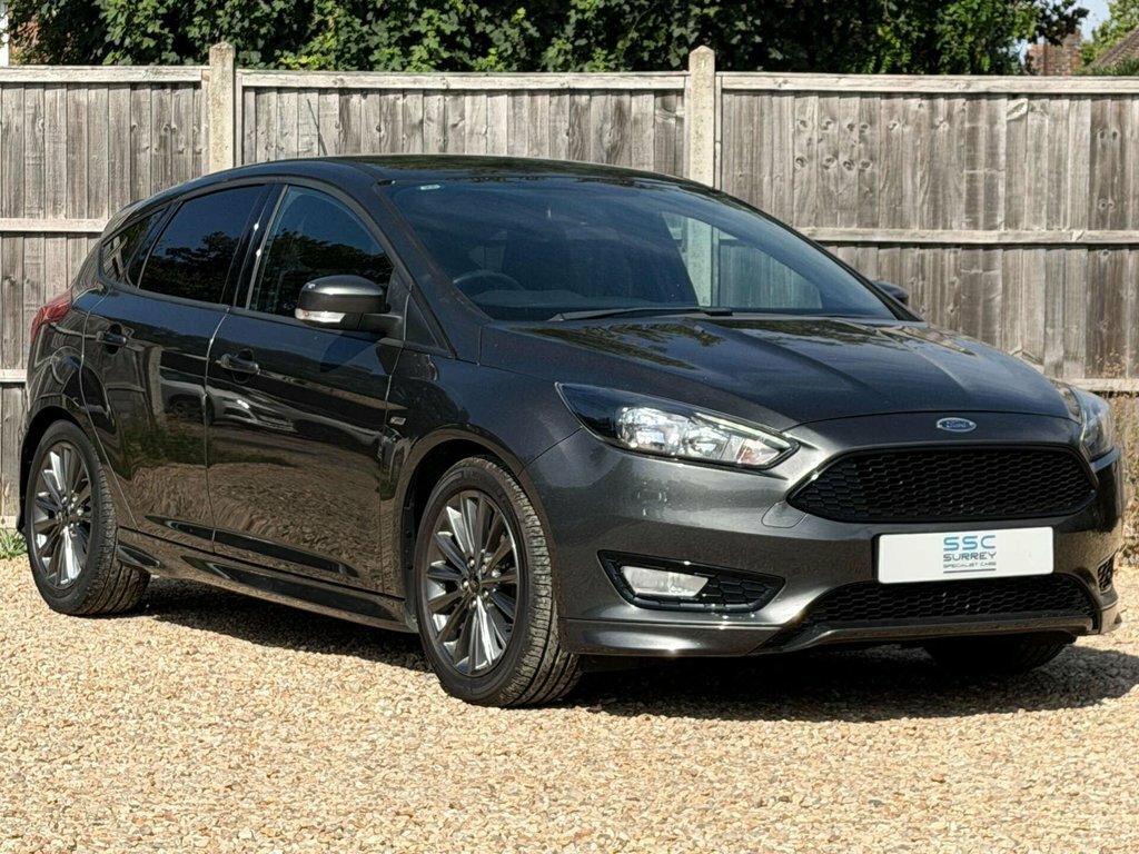 Ford Focus 1L St-line Grey