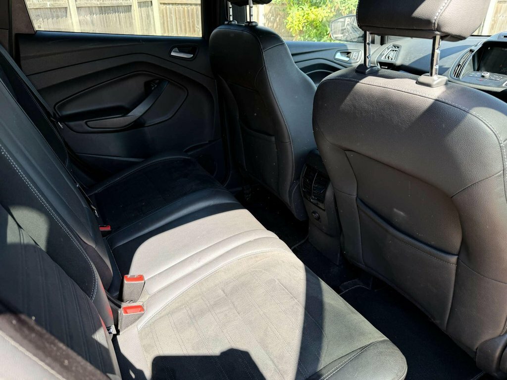 Ford Kuga 1.5 Tdci St-line 2Wd Grey #30