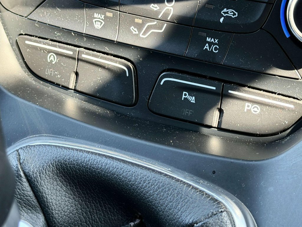 Ford Kuga 1.5 Tdci St-line 2Wd Grey #57