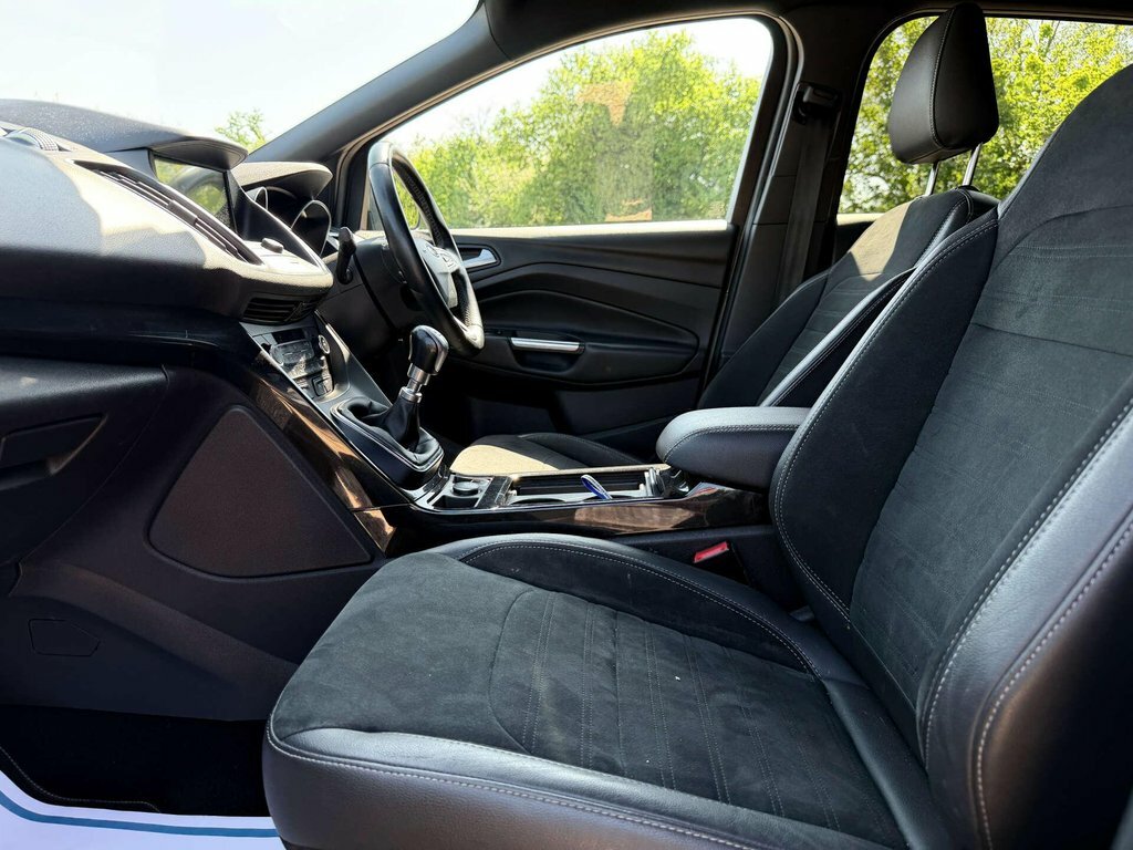Ford Kuga 1.5 Tdci St-line 2Wd Grey #29