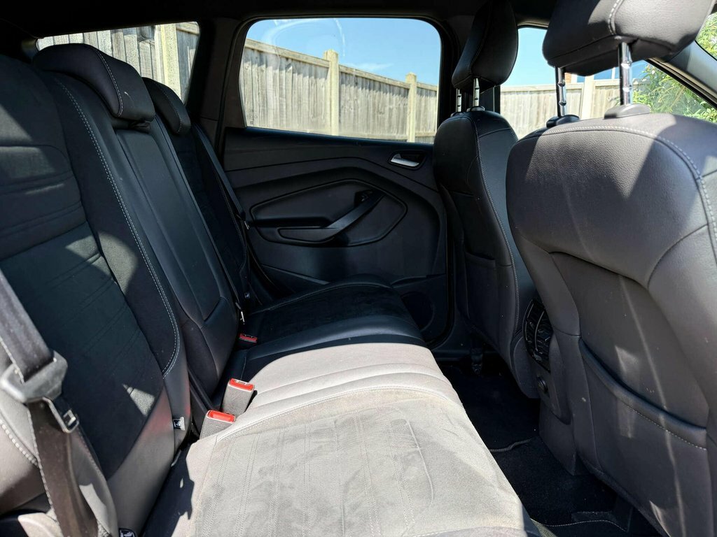 Ford Kuga 1.5 Tdci St-line 2Wd Grey #31
