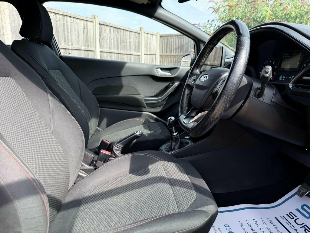 Ford Fiesta 1L St-line Black #5