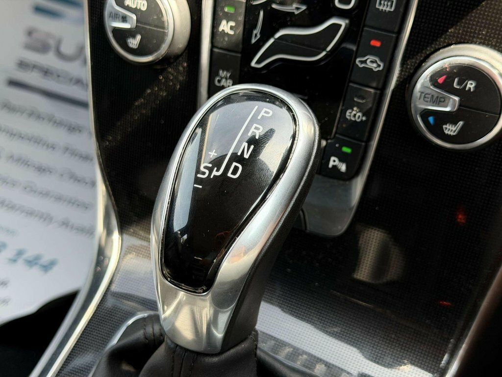 Volvo V40 T3 R-design Silver #48