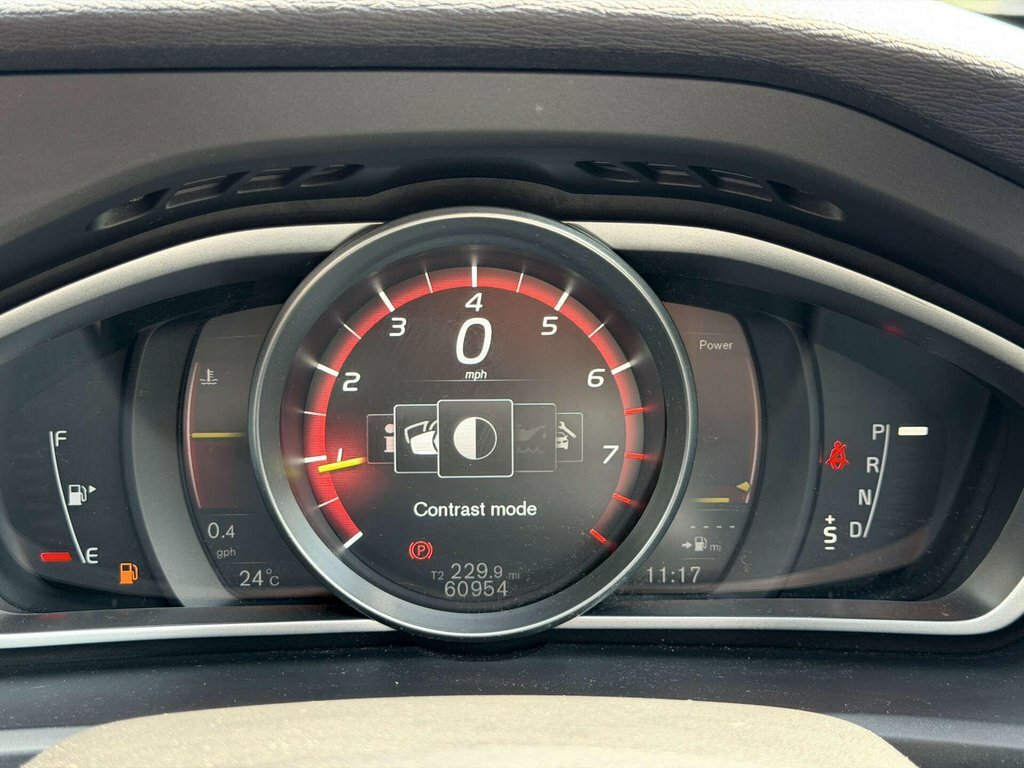 Volvo V40 T3 R-design Silver #58