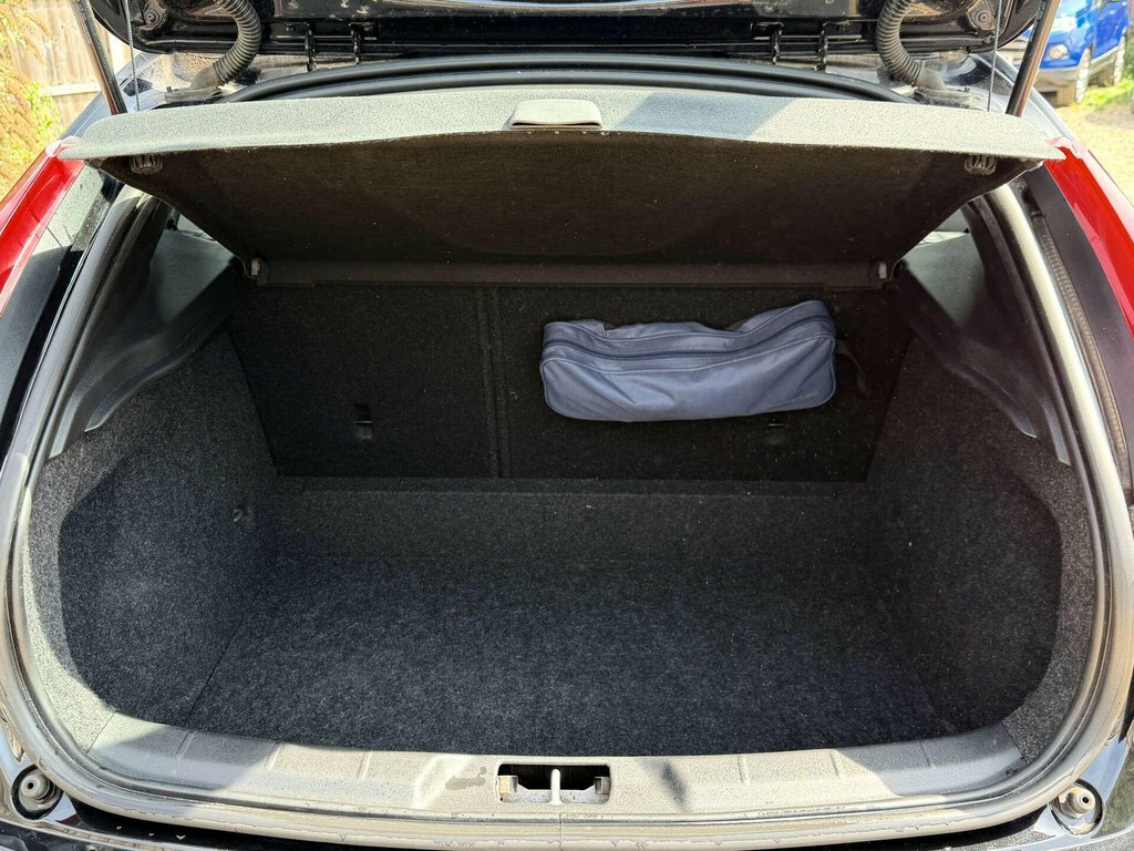 Volvo V40 T3 R-design Silver #61