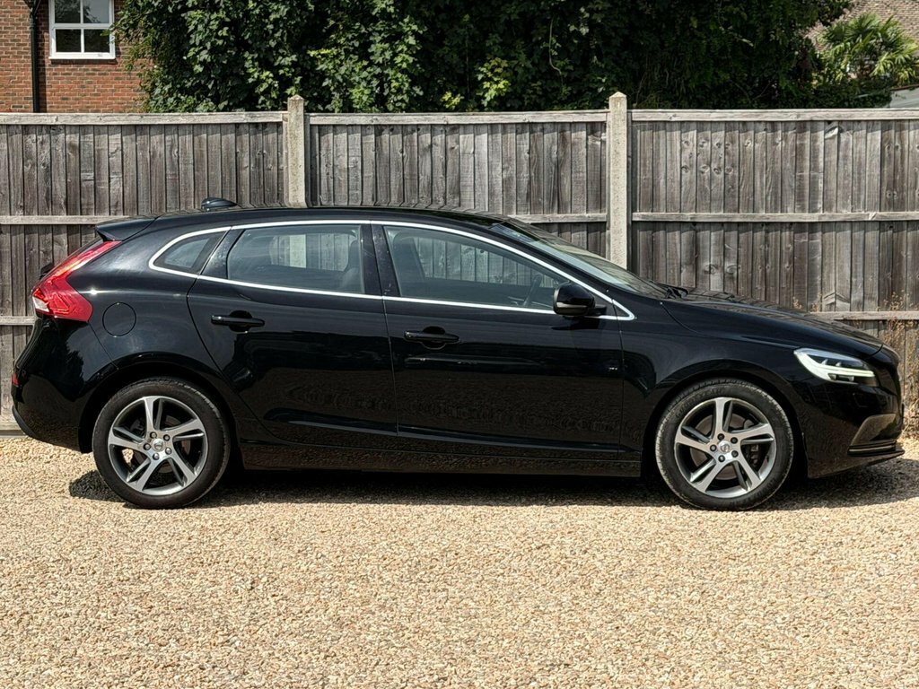 Volvo V40 T3 R-design Silver #13