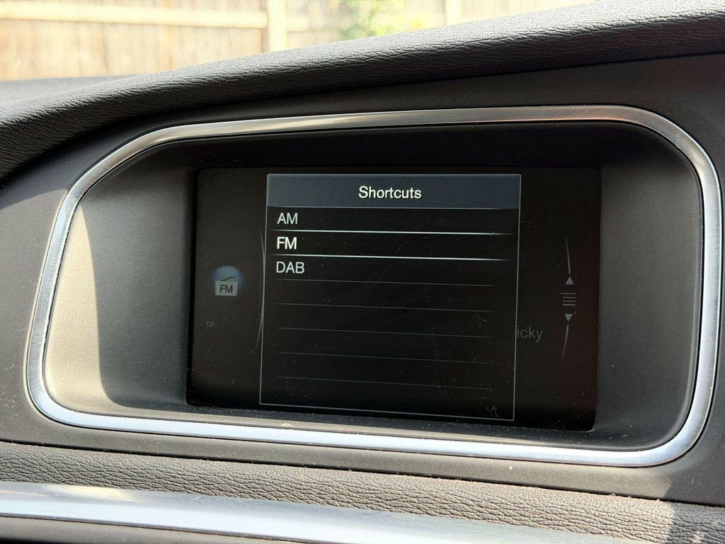 Volvo V40 T3 R-design Silver #51