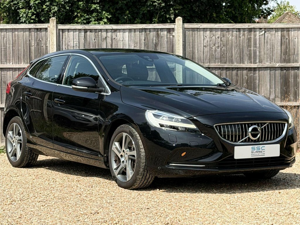 Volvo V40 1.5L Inscription Black