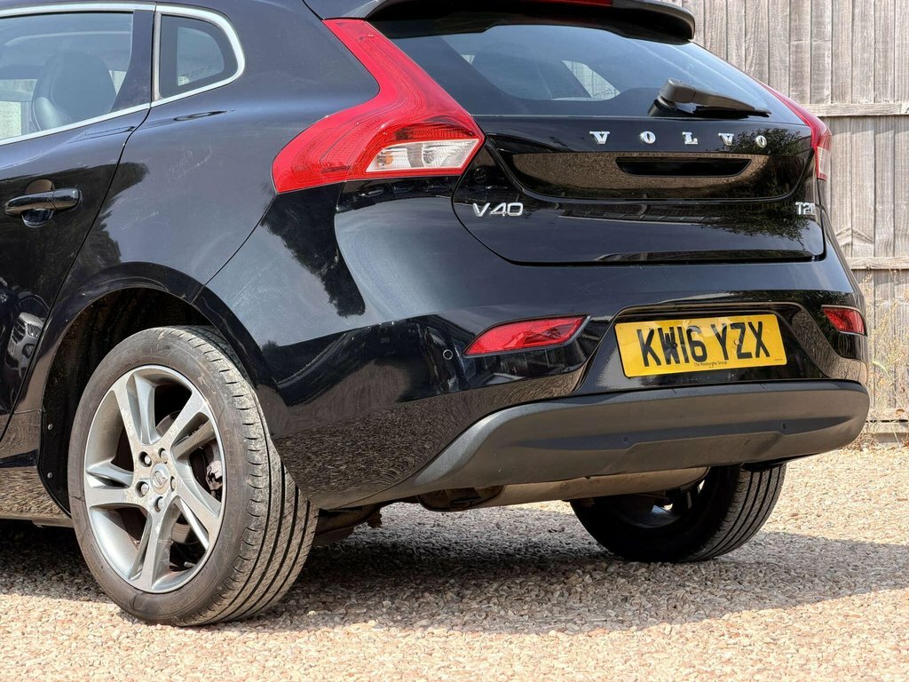 Volvo V40 T3 R-design Silver #22
