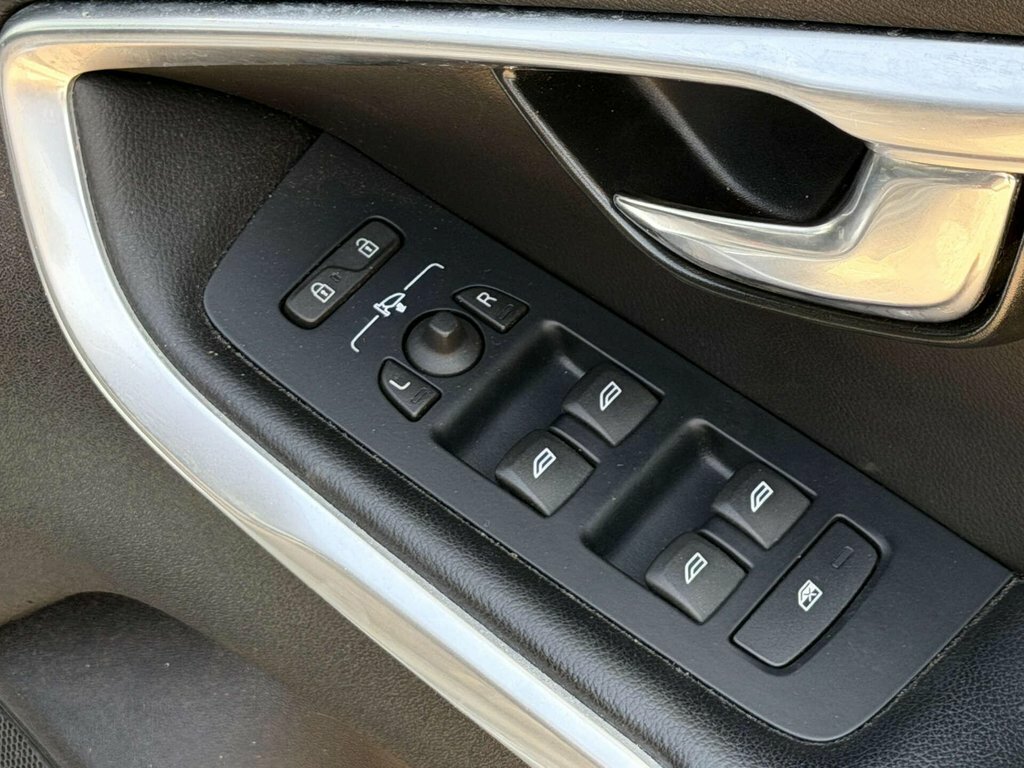 Volvo V40 T3 R-design Silver #45