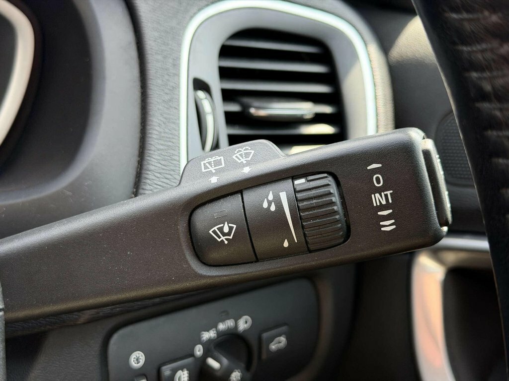 Volvo V40 T3 R-design Silver #42
