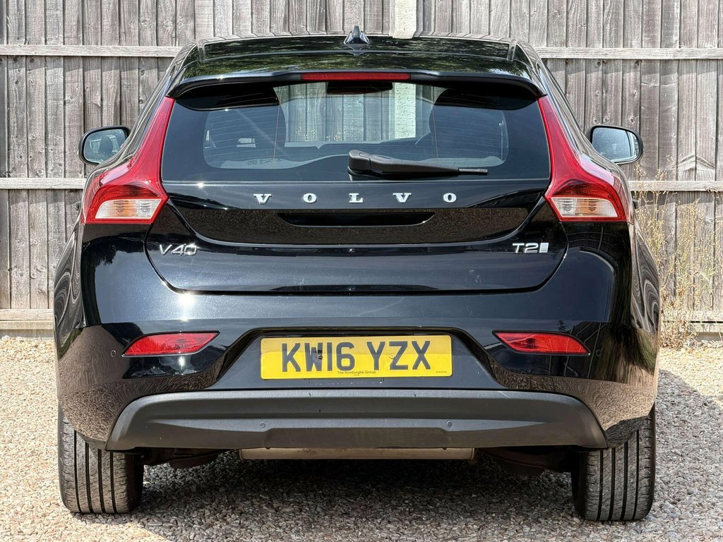 Volvo V40 T3 R-design Silver #12