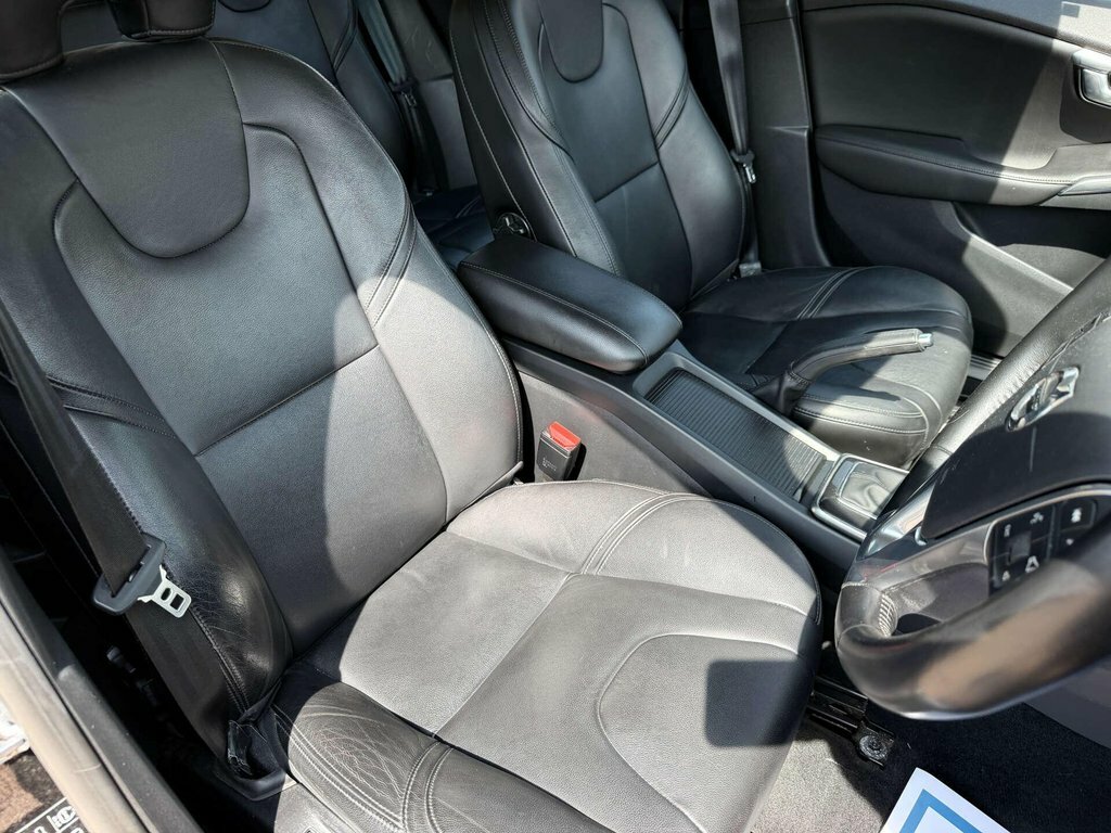 Volvo V40 T3 R-design Silver #29